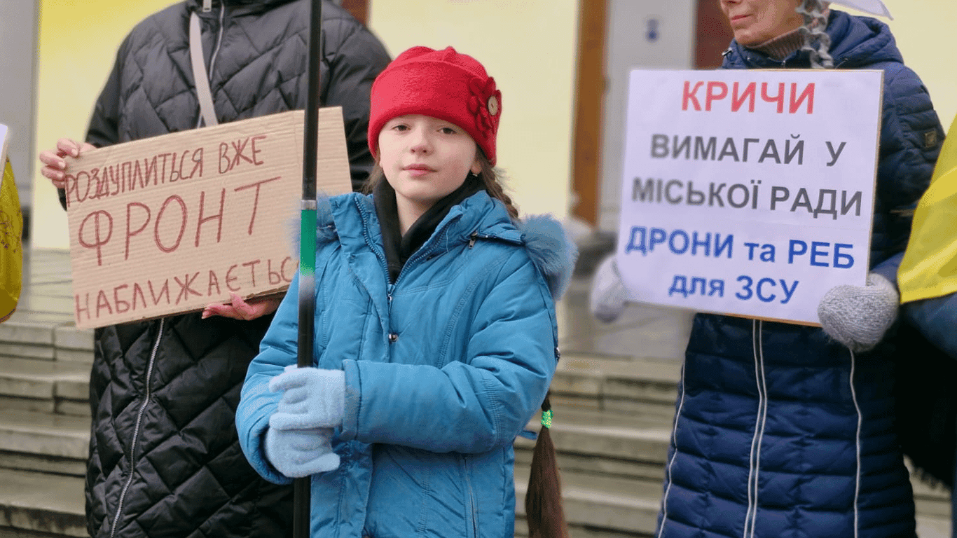 Фронт приближается — жители Одессы требуют увеличить финансирование для Вооруженных Сил Украины.