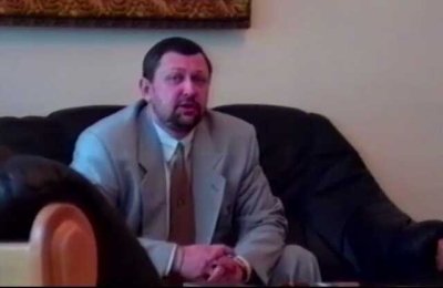 Трабер "минус" Бегун: кто в ЛОЭСК "готовит почву" для Сечина?